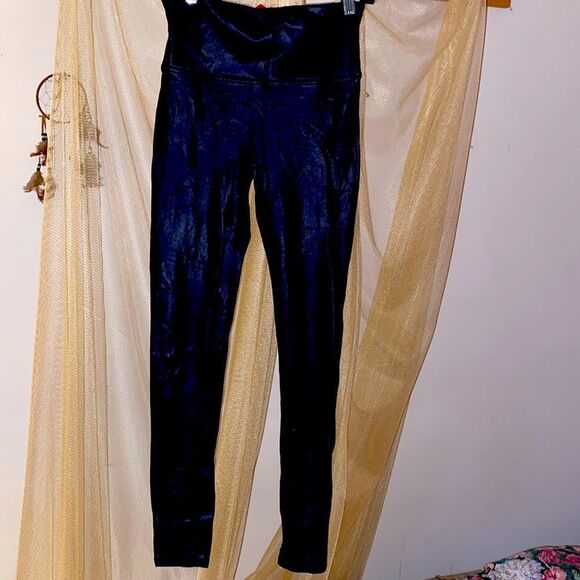 Spanx Faux Leather Leggings Med - Picture 1 of 3
